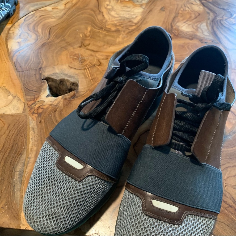 Preowned sneakers